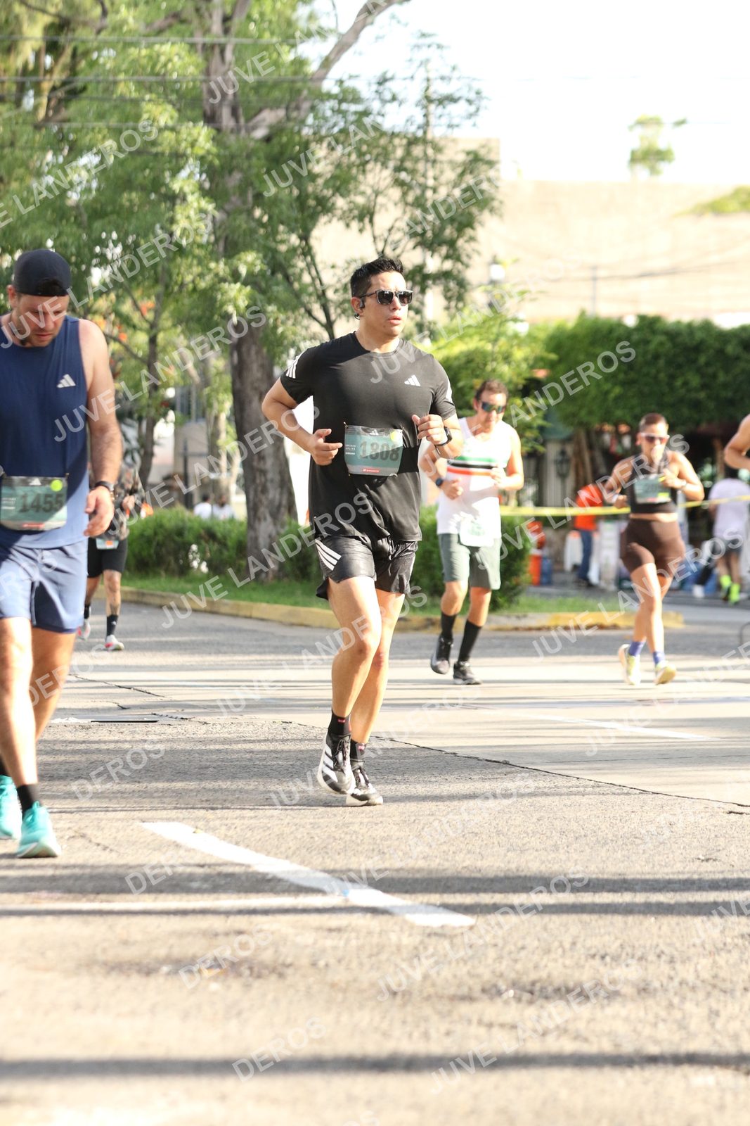 Foto de ADIDAS SPLITS GUADALAJARA 15K / 30K en Av. San Ignacio esquina Av. Ignacio L. Vallarta, Zapopan a las 08:51 · dorsal 1455, 1808