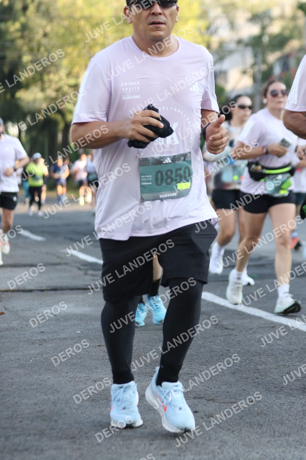 Foto de ADIDAS SPLITS GUADALAJARA 15K / 30K en Av. San Ignacio esquina Av. Ignacio L. Vallarta, Zapopan a las 07:41 · dorsal 850
