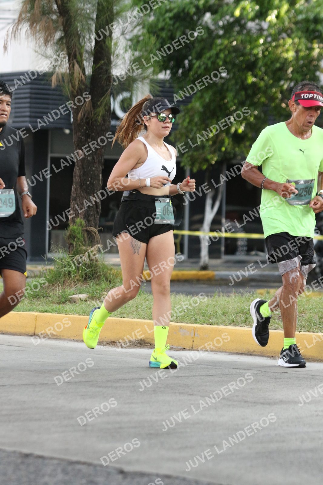 Foto de ADIDAS SPLITS GUADALAJARA 15K / 30K en Av. San Ignacio esquina Av. Ignacio L. Vallarta, Zapopan a las 08:39 · dorsal 250, 64