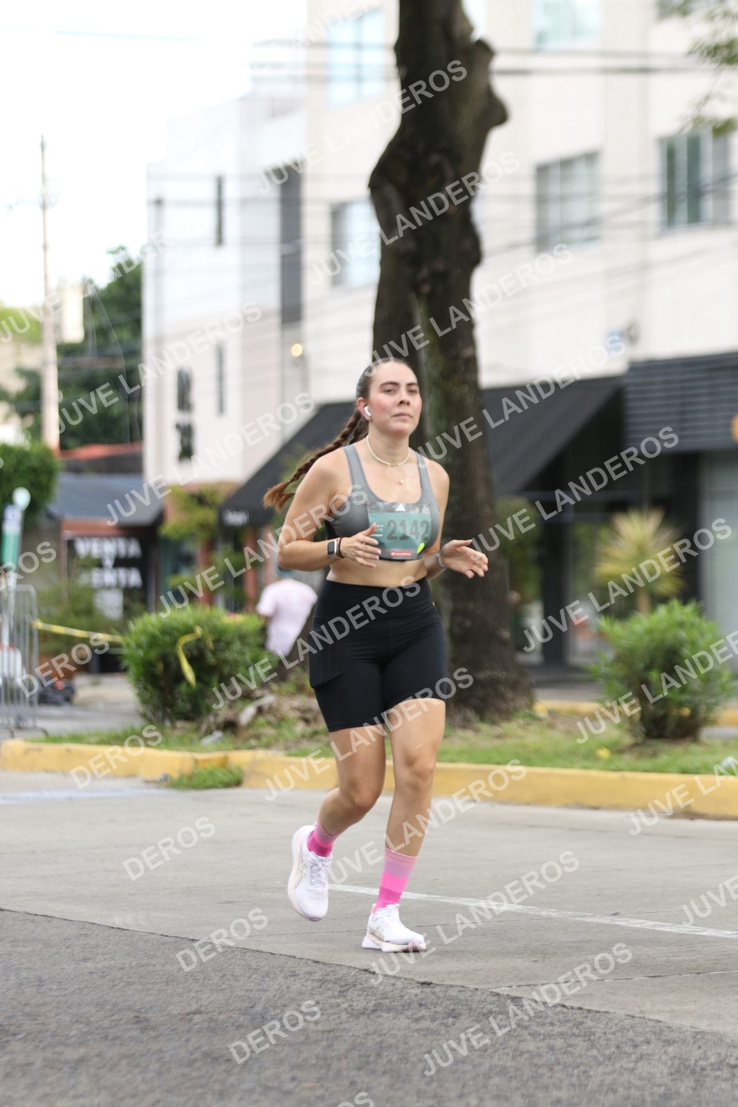 Foto de ADIDAS SPLITS GUADALAJARA 15K / 30K en Av. San Ignacio esquina Av. Ignacio L. Vallarta, Zapopan a las 09:04 · dorsal 2142