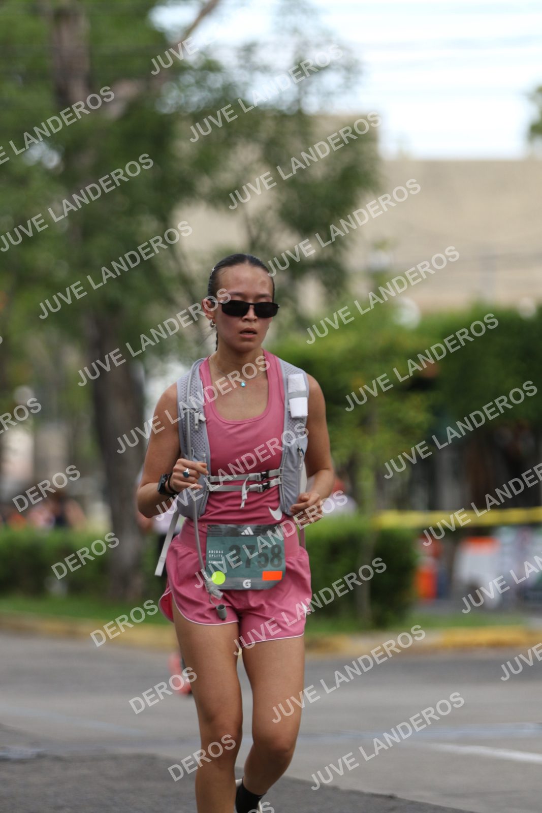 Foto de ADIDAS SPLITS GUADALAJARA 15K / 30K en Av. San Ignacio esquina Av. Ignacio L. Vallarta, Zapopan a las 09:05 · dorsal 3758
