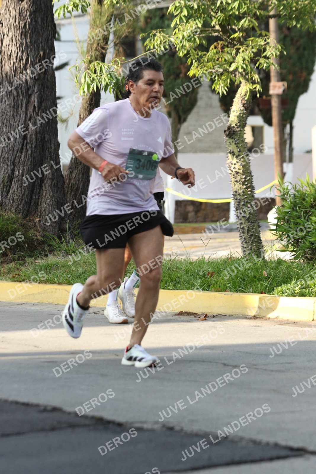Foto de ADIDAS SPLITS GUADALAJARA 15K / 30K en Av. San Ignacio esquina Av. Ignacio L. Vallarta, Zapopan a las 08:29 · dorsal 3406