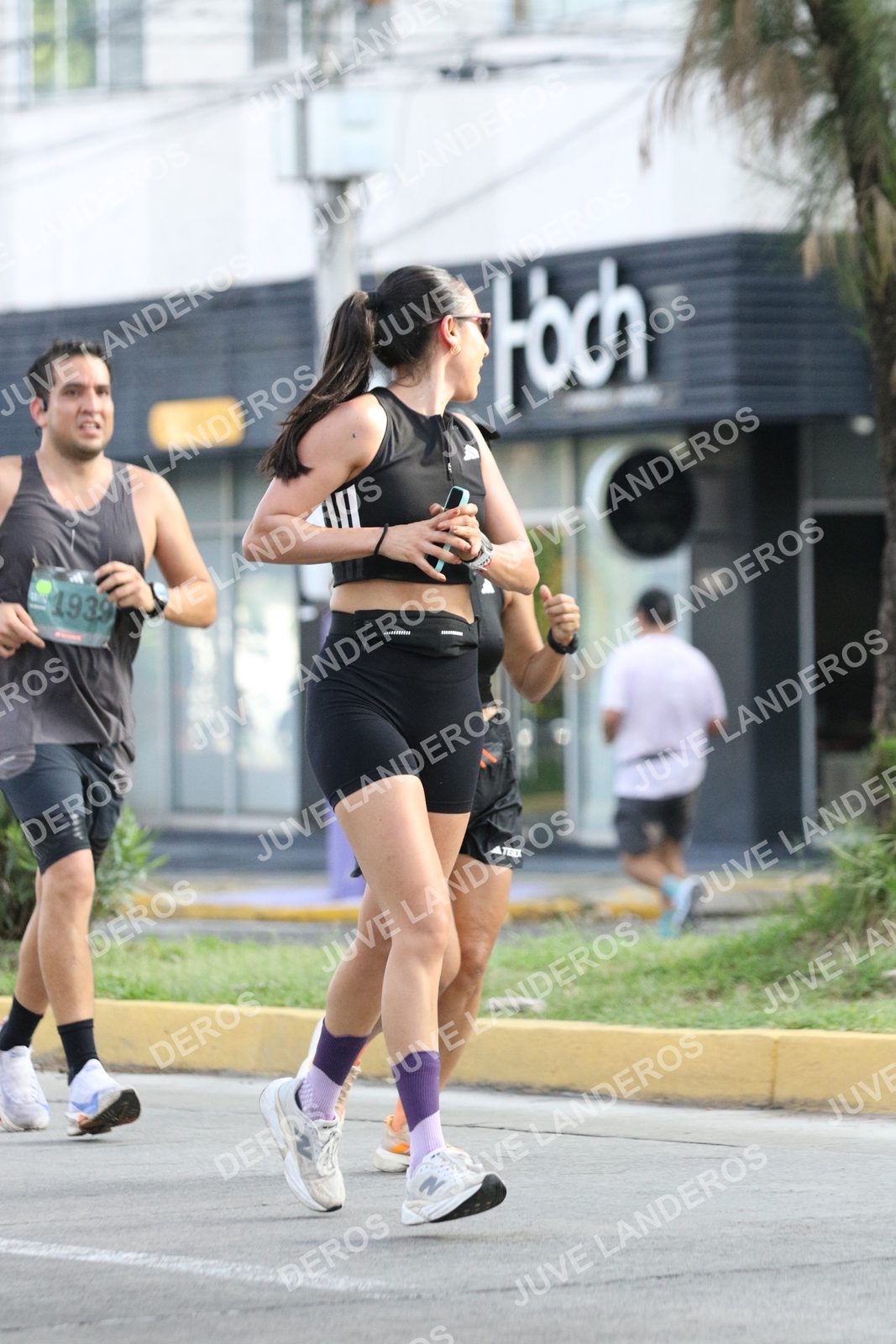 Foto de ADIDAS SPLITS GUADALAJARA 15K / 30K en Av. San Ignacio esquina Av. Ignacio L. Vallarta, Zapopan a las 08:43 · dorsal 1939