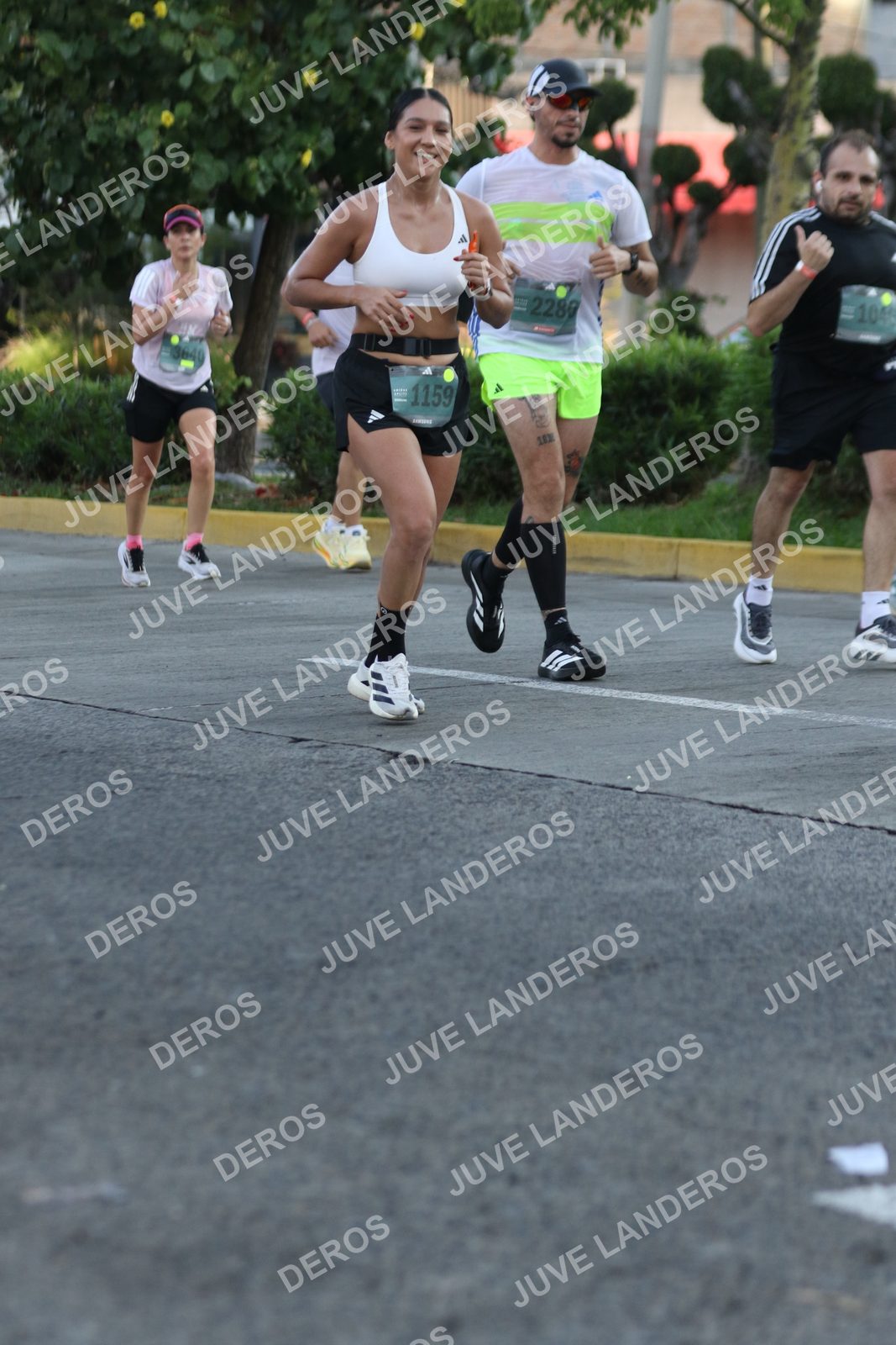 Foto de ADIDAS SPLITS GUADALAJARA 15K / 30K en Av. San Ignacio esquina Av. Ignacio L. Vallarta, Zapopan a las 07:35 · dorsal 1159