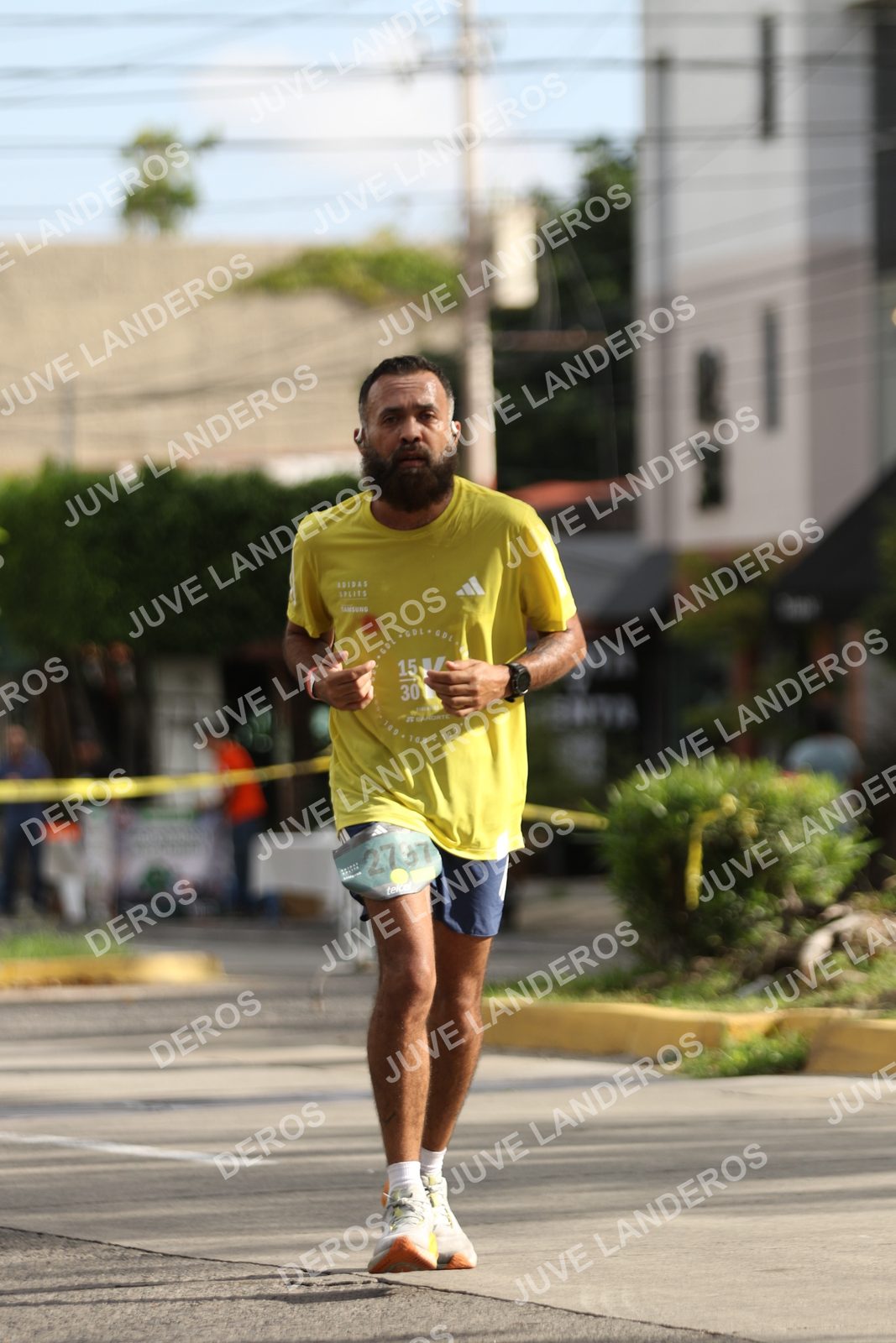 Foto de ADIDAS SPLITS GUADALAJARA 15K / 30K en Av. San Ignacio esquina Av. Ignacio L. Vallarta, Zapopan a las 09:12 · dorsal 30, 15, 100