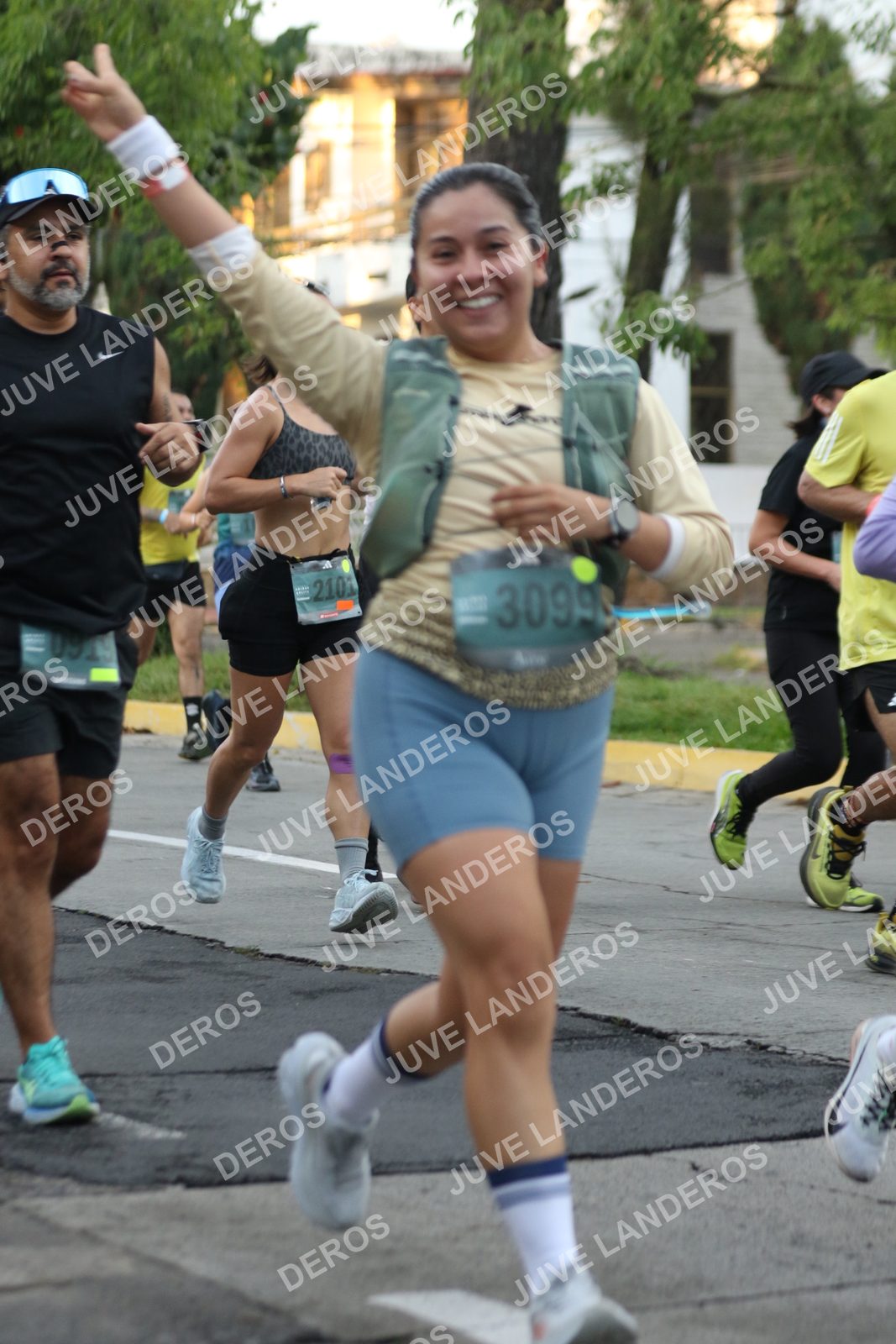 Foto de ADIDAS SPLITS GUADALAJARA 15K / 30K en Av. San Ignacio esquina Av. Ignacio L. Vallarta, Zapopan a las 07:06 · dorsal 2101, 919