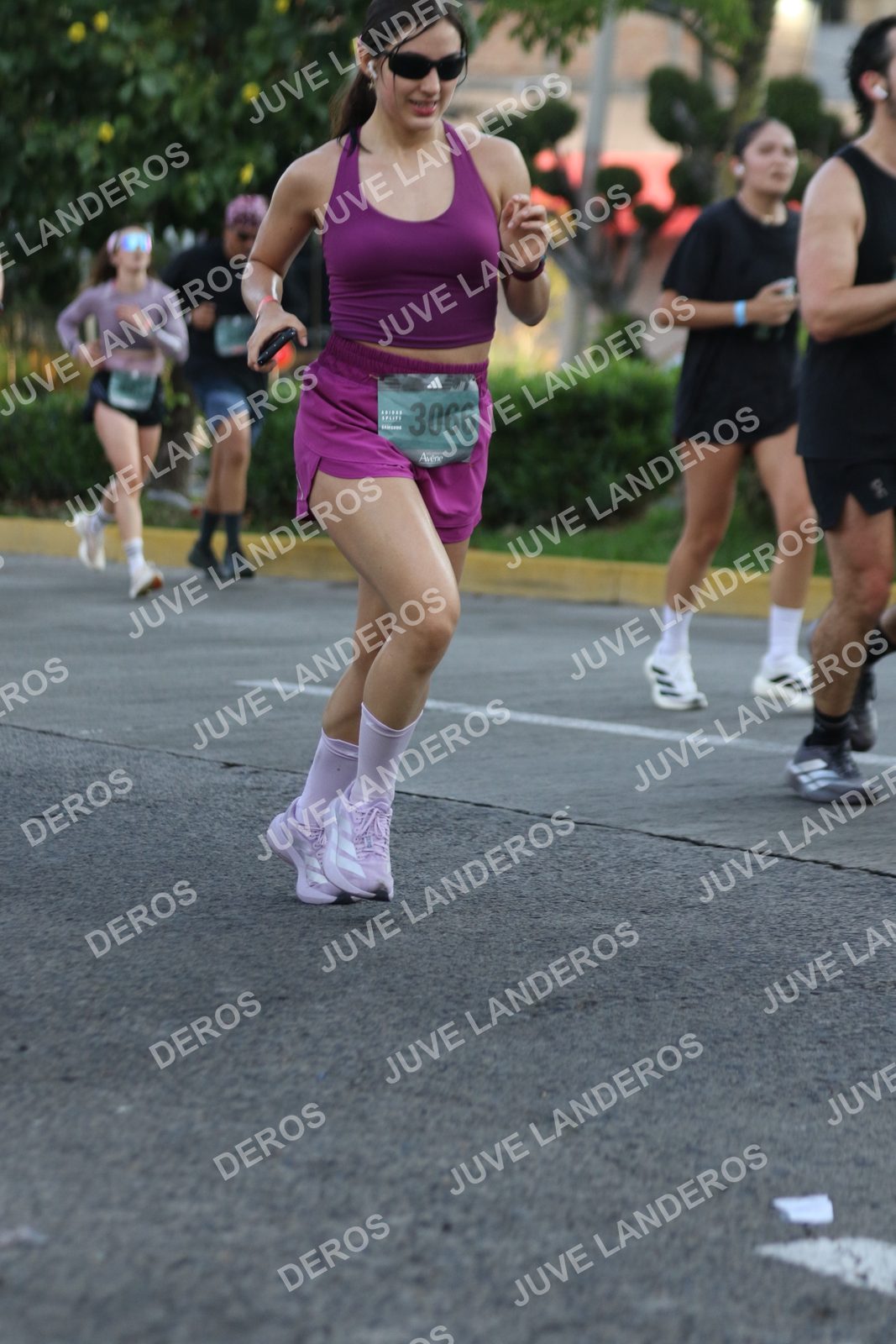 Foto de ADIDAS SPLITS GUADALAJARA 15K / 30K en Av. San Ignacio esquina Av. Ignacio L. Vallarta, Zapopan a las 07:34 · dorsal 3066