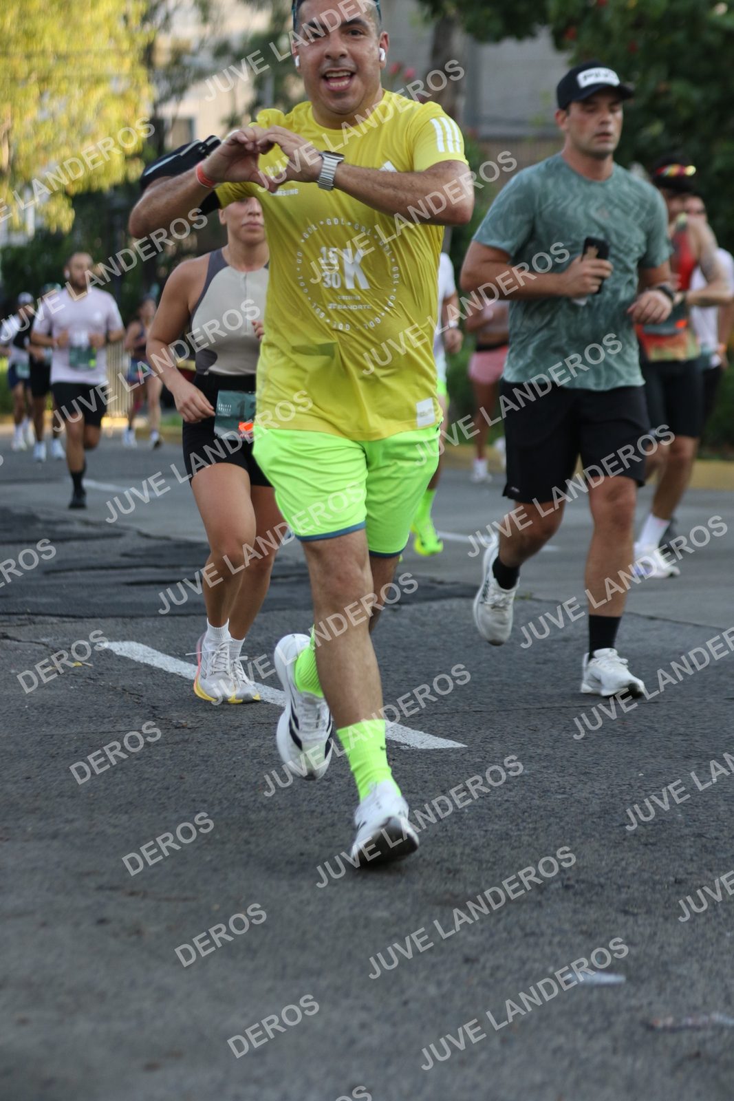 Foto de ADIDAS SPLITS GUADALAJARA 15K / 30K en Av. San Ignacio esquina Av. Ignacio L. Vallarta, Zapopan a las 07:32 · dorsal 15