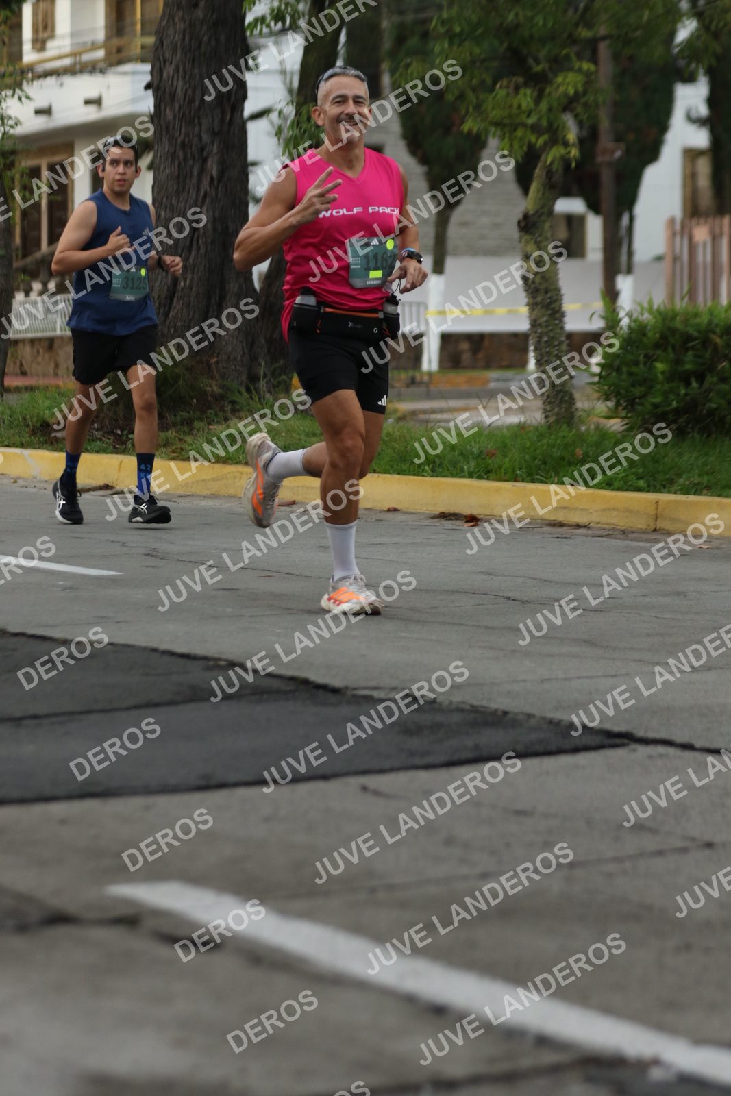 Foto de ADIDAS SPLITS GUADALAJARA 15K / 30K en Av. San Ignacio esquina Av. Ignacio L. Vallarta, Zapopan a las 06:59 · dorsal 1162, 3125, 42