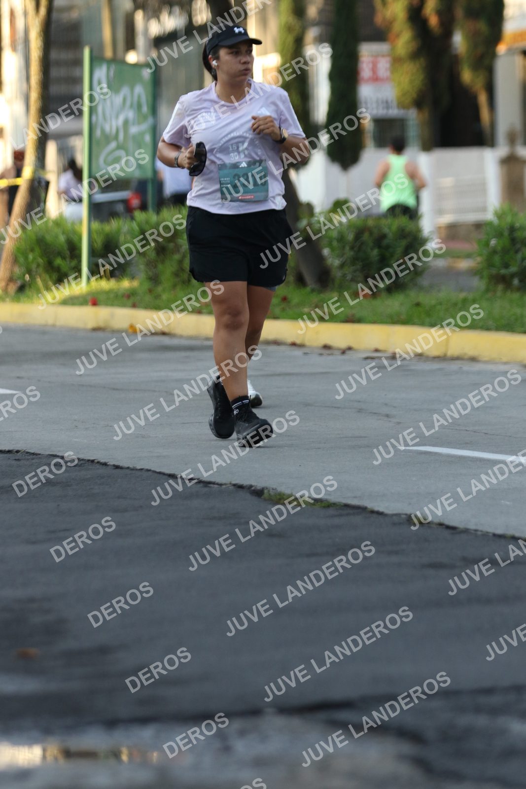 Foto de ADIDAS SPLITS GUADALAJARA 15K / 30K en Av. San Ignacio esquina Av. Ignacio L. Vallarta, Zapopan a las 07:23 · dorsal 2310, 15