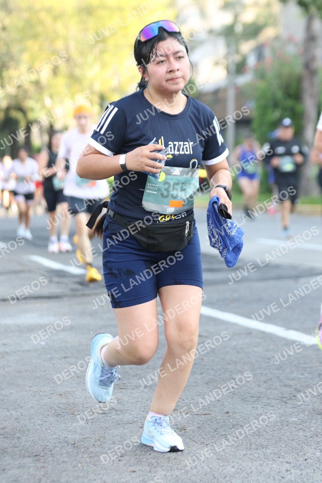 Foto de ADIDAS SPLITS GUADALAJARA 15K / 30K en Av. San Ignacio esquina Av. Ignacio L. Vallarta, Zapopan a las 07:41 · dorsal 3552