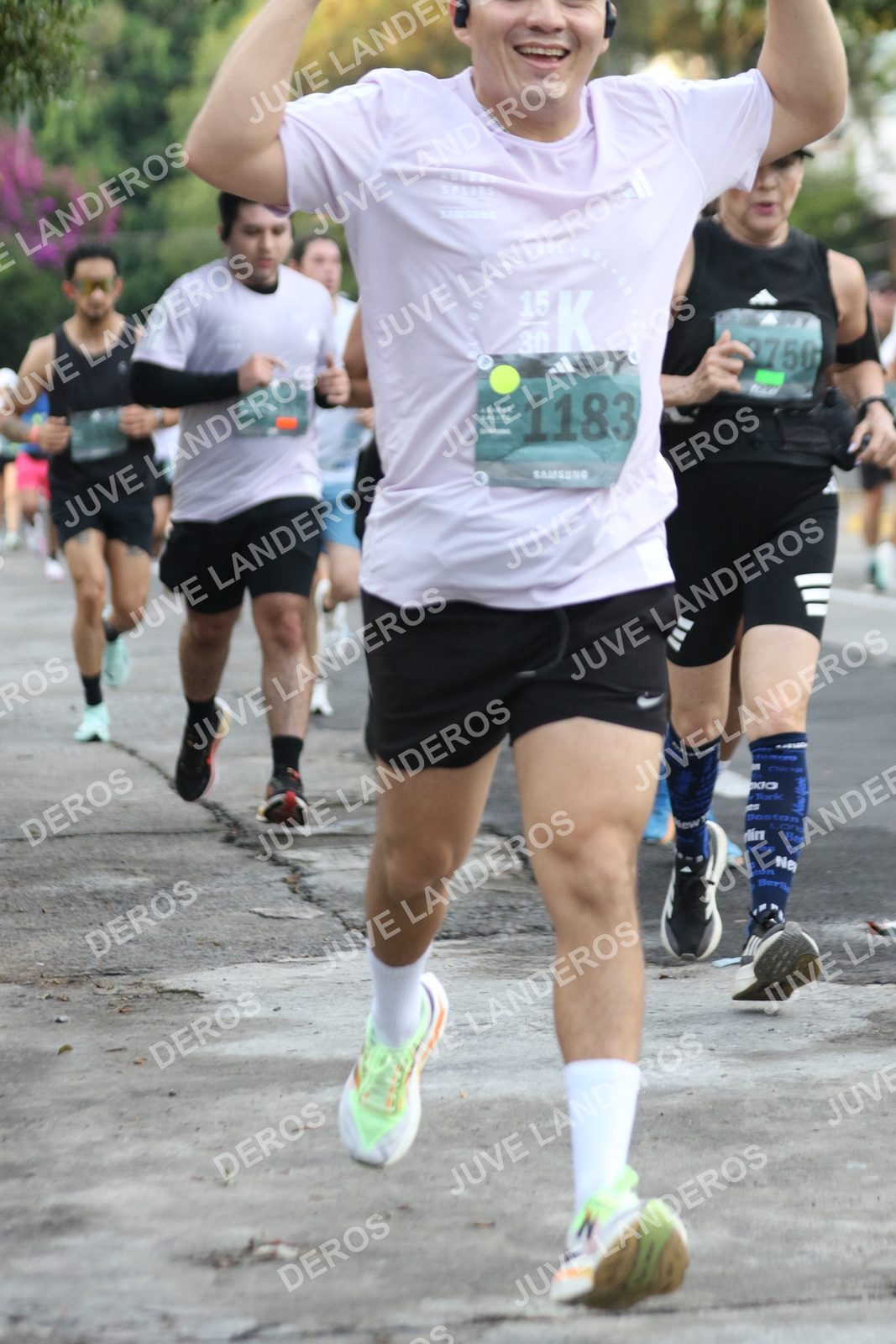 Foto de ADIDAS SPLITS GUADALAJARA 15K / 30K en Av. San Ignacio esquina Av. Ignacio L. Vallarta, Zapopan a las 07:08 · dorsal 1183, 15