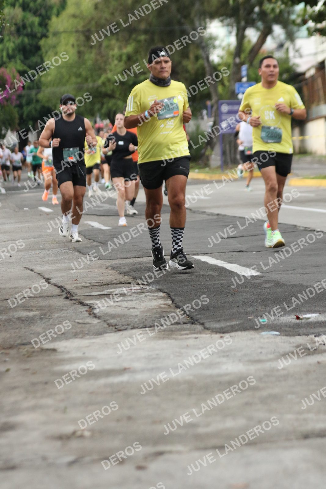 Foto de ADIDAS SPLITS GUADALAJARA 15K / 30K en Av. San Ignacio esquina Av. Ignacio L. Vallarta, Zapopan a las 06:58 · dorsal 303
