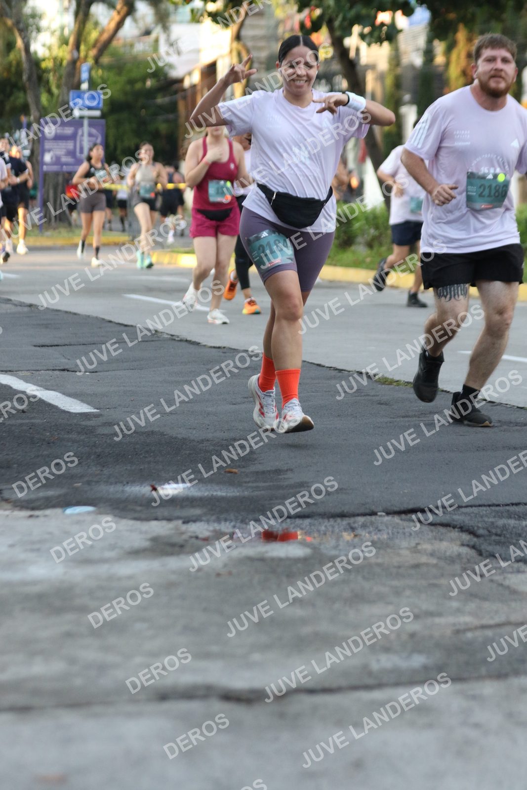 Foto de ADIDAS SPLITS GUADALAJARA 15K / 30K en Av. San Ignacio esquina Av. Ignacio L. Vallarta, Zapopan a las 07:14 · dorsal 2186