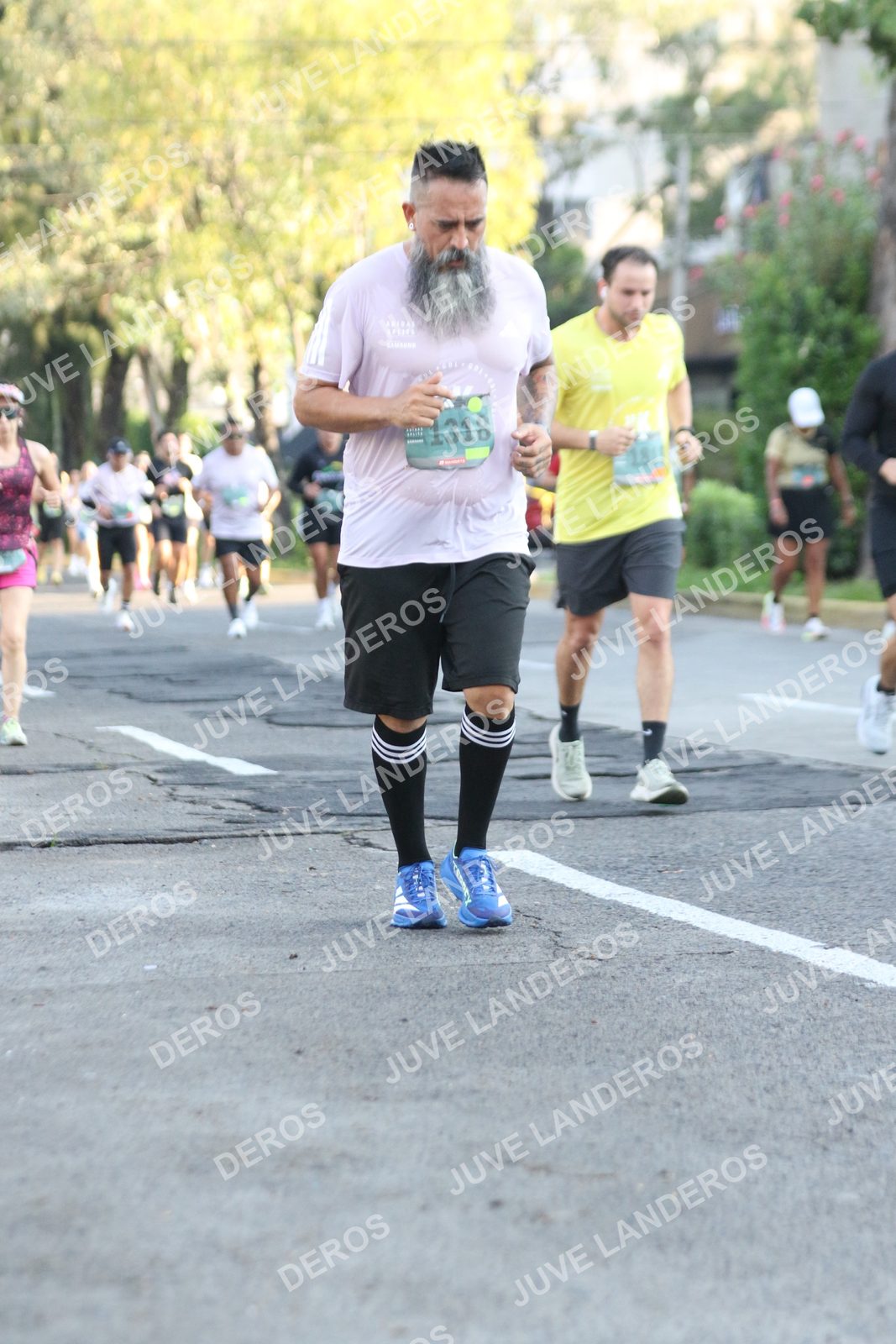 Foto de ADIDAS SPLITS GUADALAJARA 15K / 30K en Av. San Ignacio esquina Av. Ignacio L. Vallarta, Zapopan a las 07:42 · dorsal 1318
