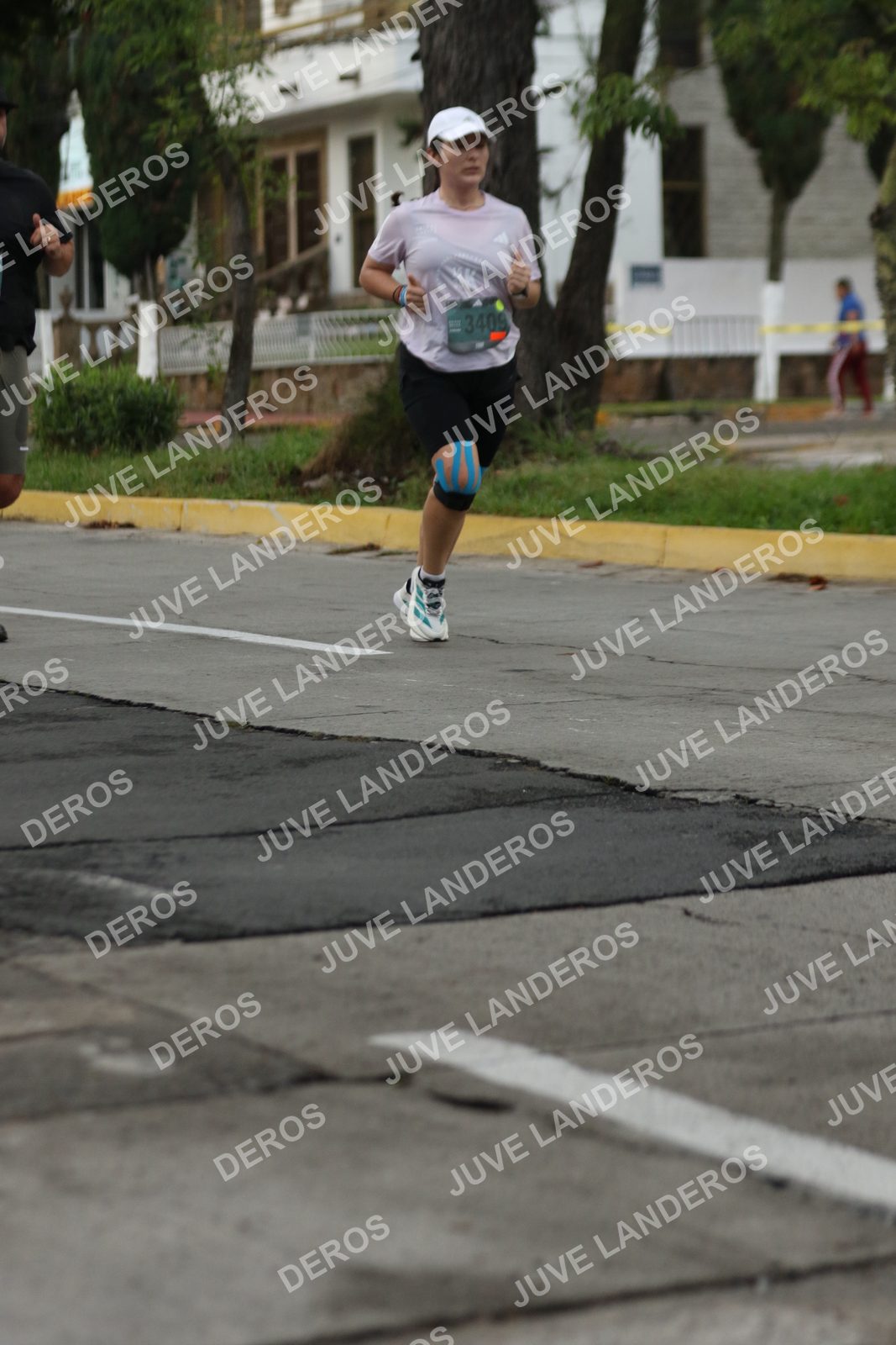 Foto de ADIDAS SPLITS GUADALAJARA 15K / 30K en Av. San Ignacio esquina Av. Ignacio L. Vallarta, Zapopan a las 06:57 · dorsal 3409