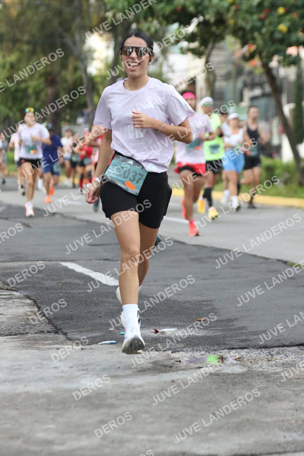 Foto de ADIDAS SPLITS GUADALAJARA 15K / 30K en Av. San Ignacio esquina Av. Ignacio L. Vallarta, Zapopan a las 07:04 · dorsal 1037, 30