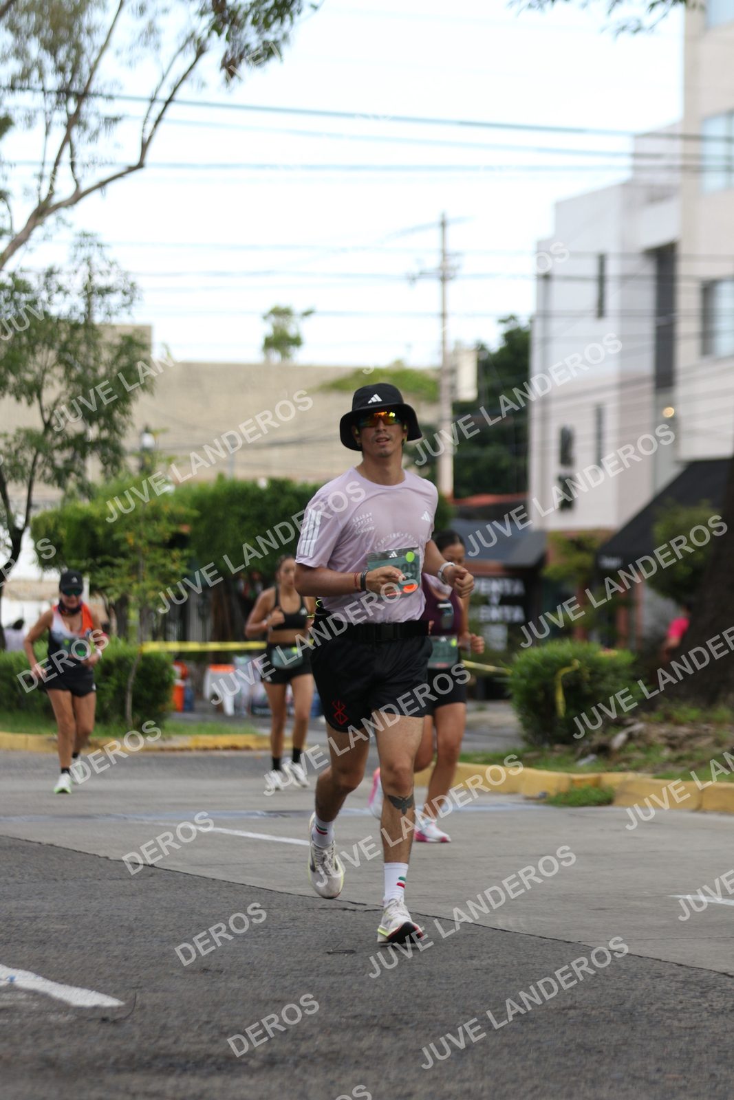 Foto de ADIDAS SPLITS GUADALAJARA 15K / 30K en Av. San Ignacio esquina Av. Ignacio L. Vallarta, Zapopan a las 09:04 · dorsal 29