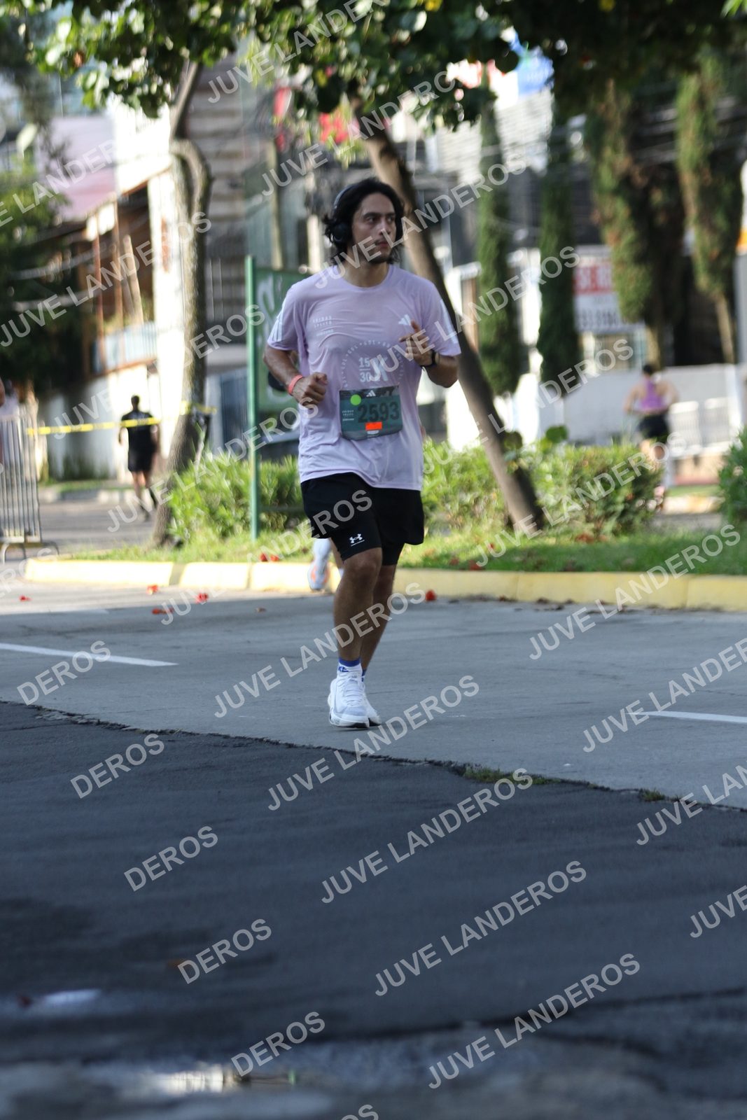 Foto de ADIDAS SPLITS GUADALAJARA 15K / 30K en Av. San Ignacio esquina Av. Ignacio L. Vallarta, Zapopan a las 08:24 · dorsal 2593, 15