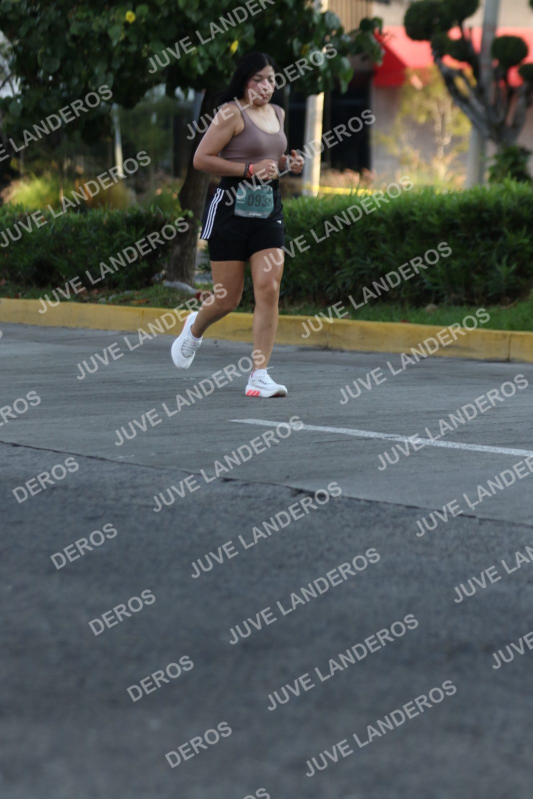 Foto de ADIDAS SPLITS GUADALAJARA 15K / 30K en Av. San Ignacio esquina Av. Ignacio L. Vallarta, Zapopan a las 07:35 · dorsal 938