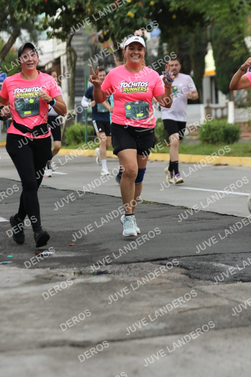 Foto de ADIDAS SPLITS GUADALAJARA 15K / 30K en Av. San Ignacio esquina Av. Ignacio L. Vallarta, Zapopan a las 06:59 · dorsal 2290, 3190