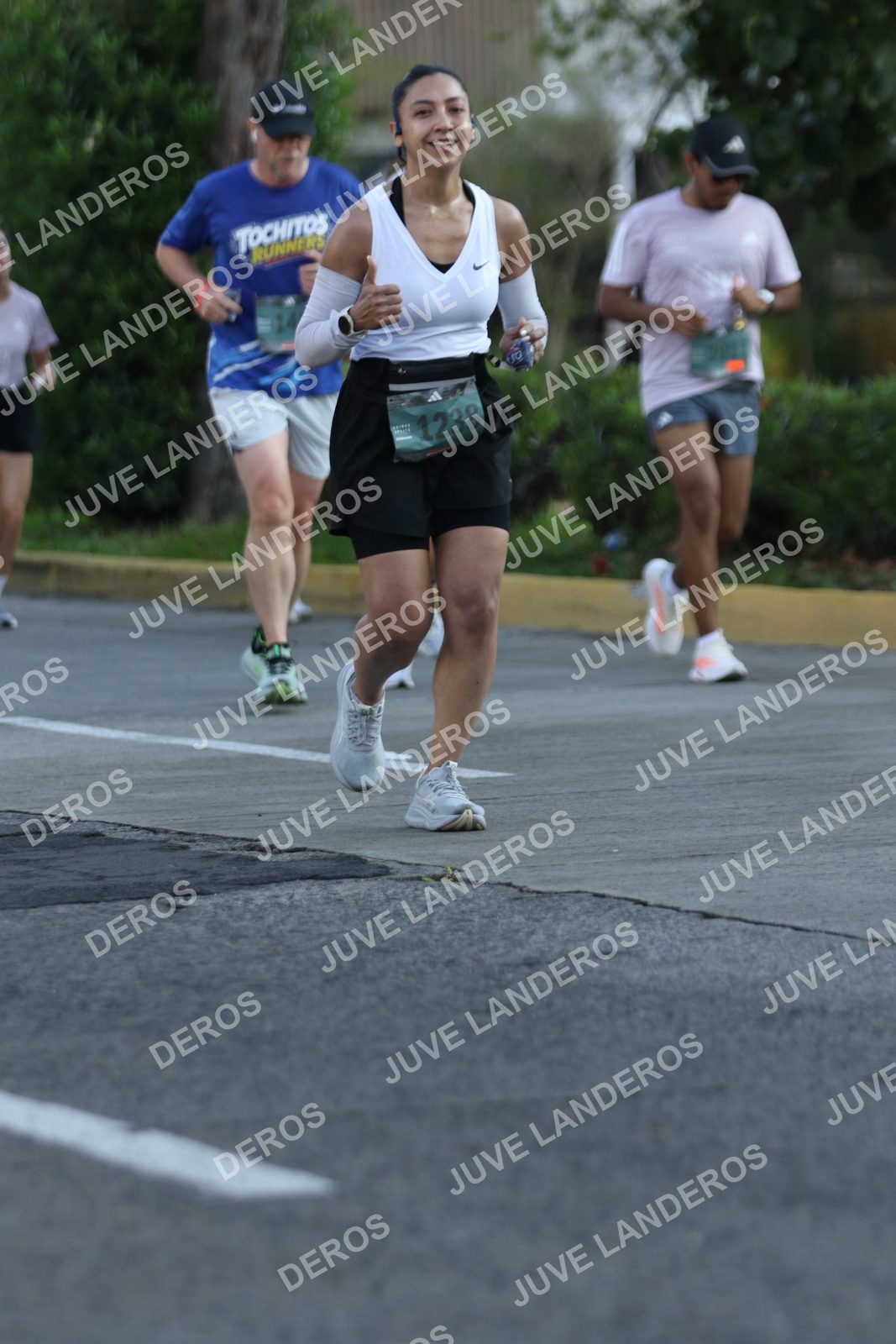 Foto de ADIDAS SPLITS GUADALAJARA 15K / 30K en Av. San Ignacio esquina Av. Ignacio L. Vallarta, Zapopan a las 07:41 · dorsal 1238