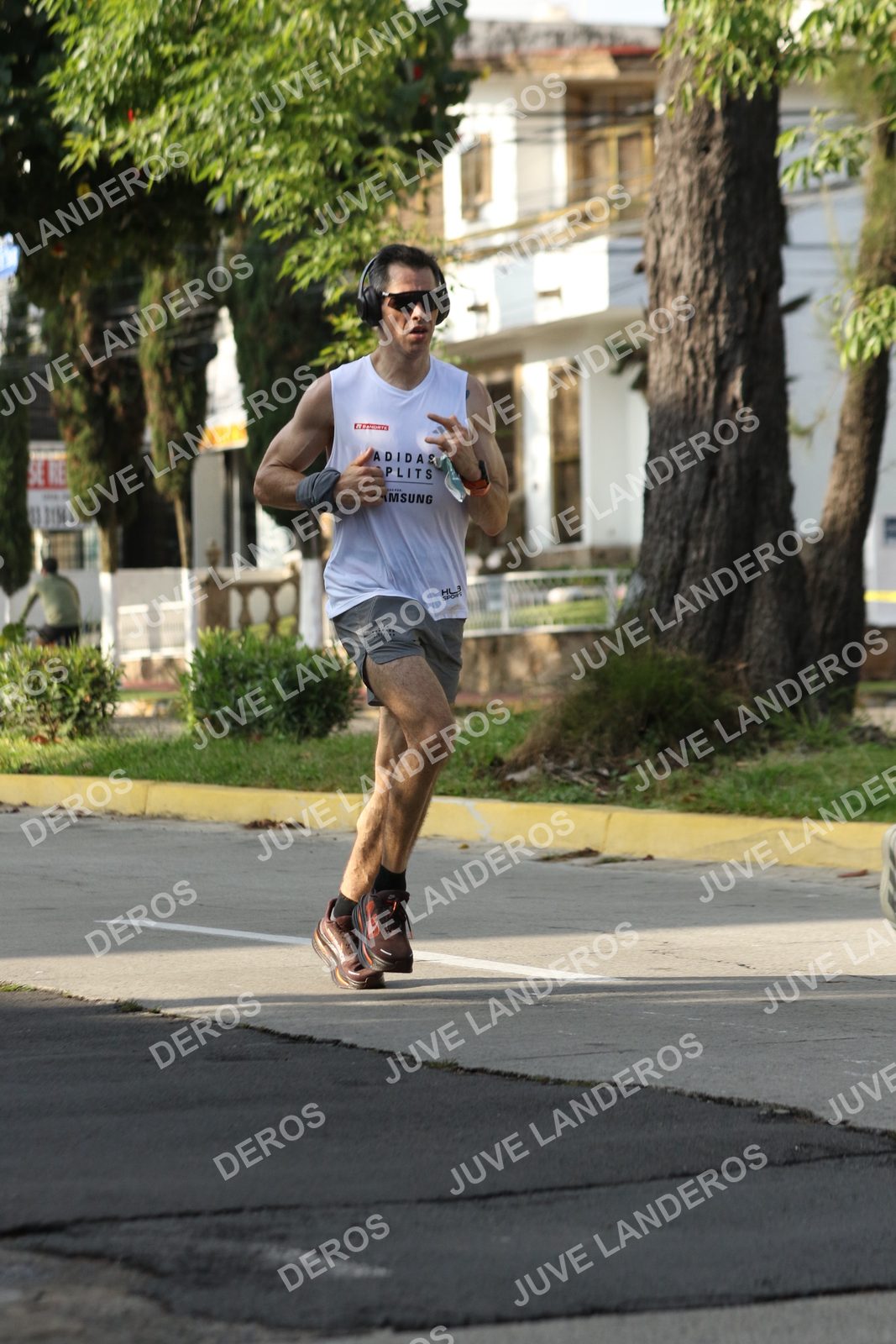 Foto de ADIDAS SPLITS GUADALAJARA 15K / 30K en Av. San Ignacio esquina Av. Ignacio L. Vallarta, Zapopan a las 08:32 · dorsal 3154