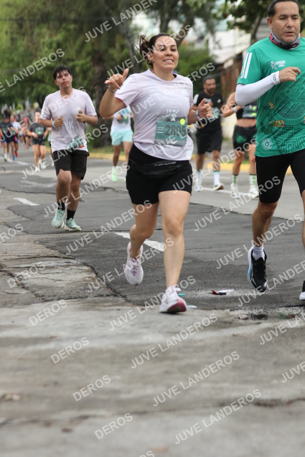 Foto de ADIDAS SPLITS GUADALAJARA 15K / 30K en Av. San Ignacio esquina Av. Ignacio L. Vallarta, Zapopan a las 06:58 · dorsal 2895
