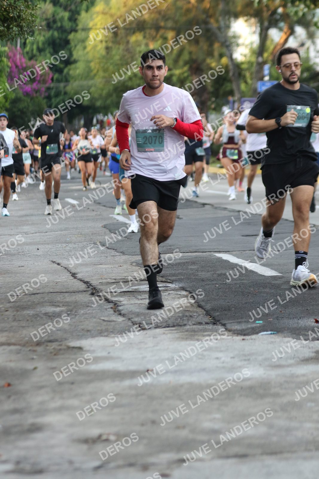 Foto de ADIDAS SPLITS GUADALAJARA 15K / 30K en Av. San Ignacio esquina Av. Ignacio L. Vallarta, Zapopan a las 07:08 · dorsal 2070, 664