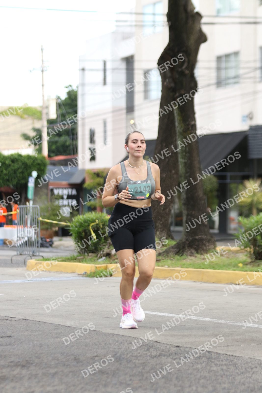 Foto de ADIDAS SPLITS GUADALAJARA 15K / 30K en Av. San Ignacio esquina Av. Ignacio L. Vallarta, Zapopan a las 09:04 · dorsal 2142