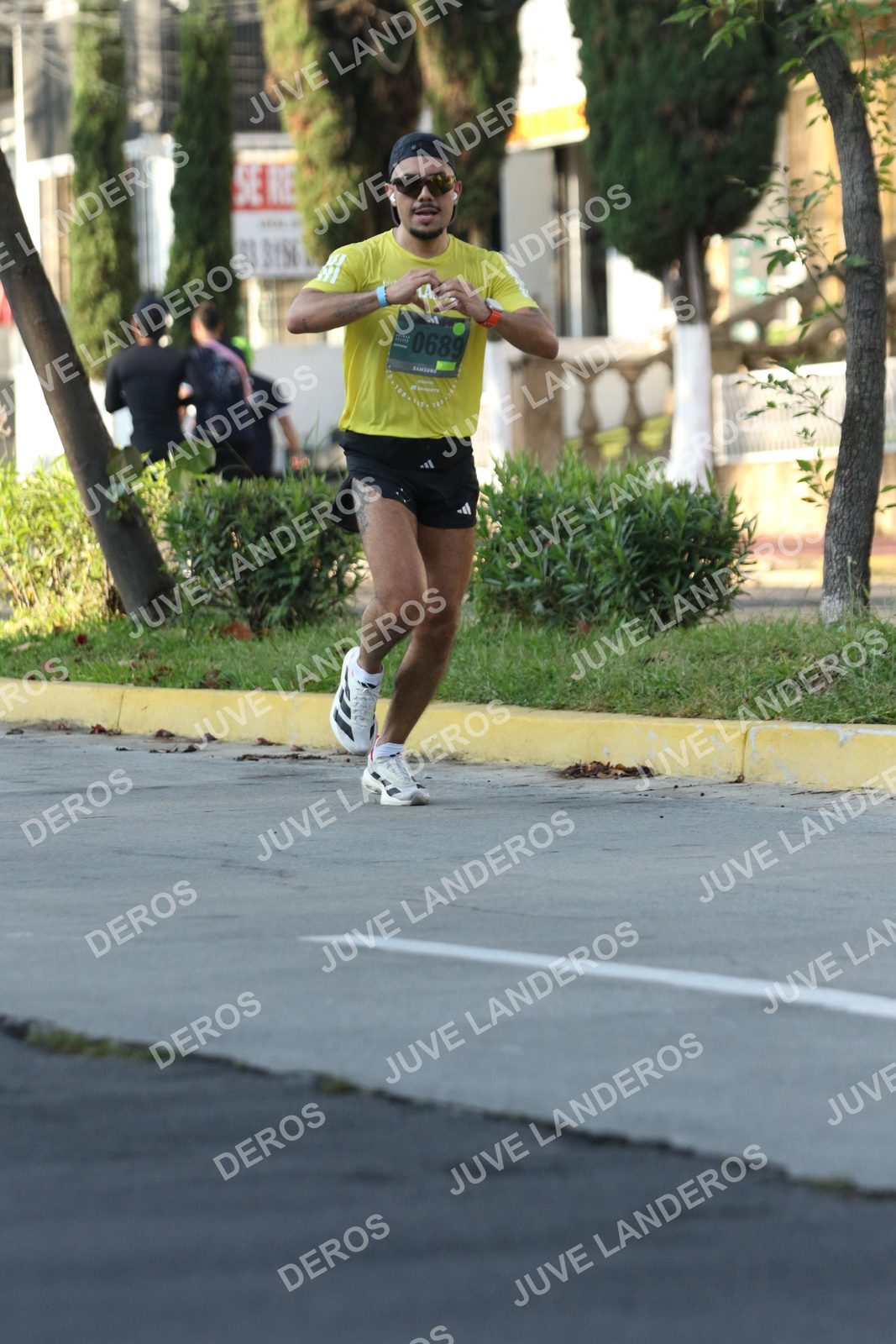 Foto de ADIDAS SPLITS GUADALAJARA 15K / 30K en Av. San Ignacio esquina Av. Ignacio L. Vallarta, Zapopan a las 08:02 · dorsal 689