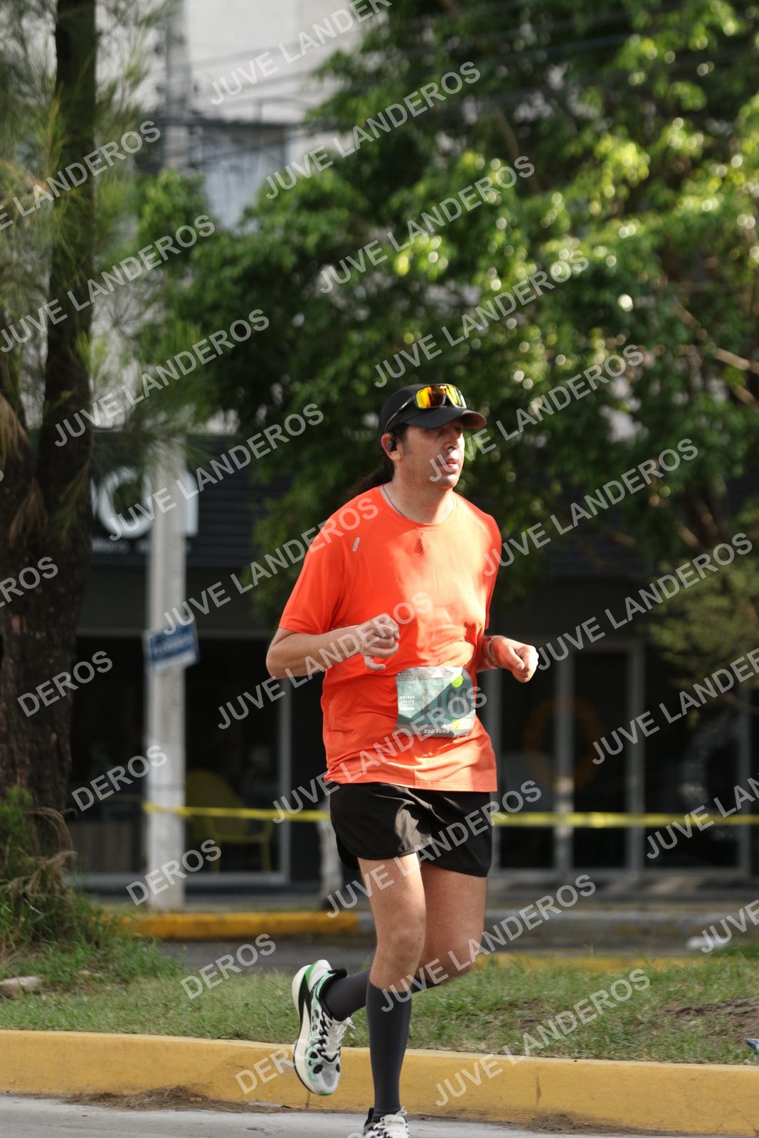 Foto de ADIDAS SPLITS GUADALAJARA 15K / 30K en Av. San Ignacio esquina Av. Ignacio L. Vallarta, Zapopan a las 08:55 · dorsal 1160