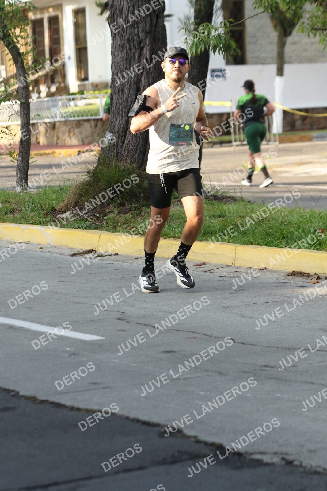 Foto de ADIDAS SPLITS GUADALAJARA 15K / 30K en Av. San Ignacio esquina Av. Ignacio L. Vallarta, Zapopan a las 08:13 · dorsal 2347