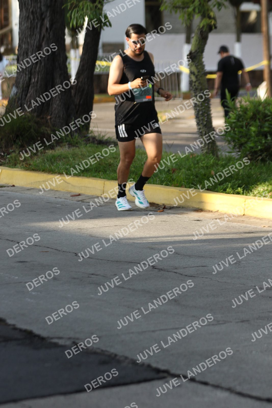 Foto de ADIDAS SPLITS GUADALAJARA 15K / 30K en Av. San Ignacio esquina Av. Ignacio L. Vallarta, Zapopan a las 08:17 · dorsal 289