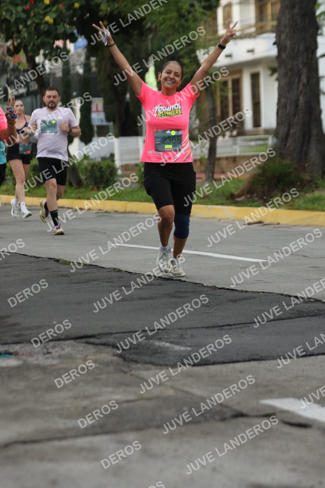 Foto de ADIDAS SPLITS GUADALAJARA 15K / 30K en Av. San Ignacio esquina Av. Ignacio L. Vallarta, Zapopan a las 06:59 · dorsal 2306