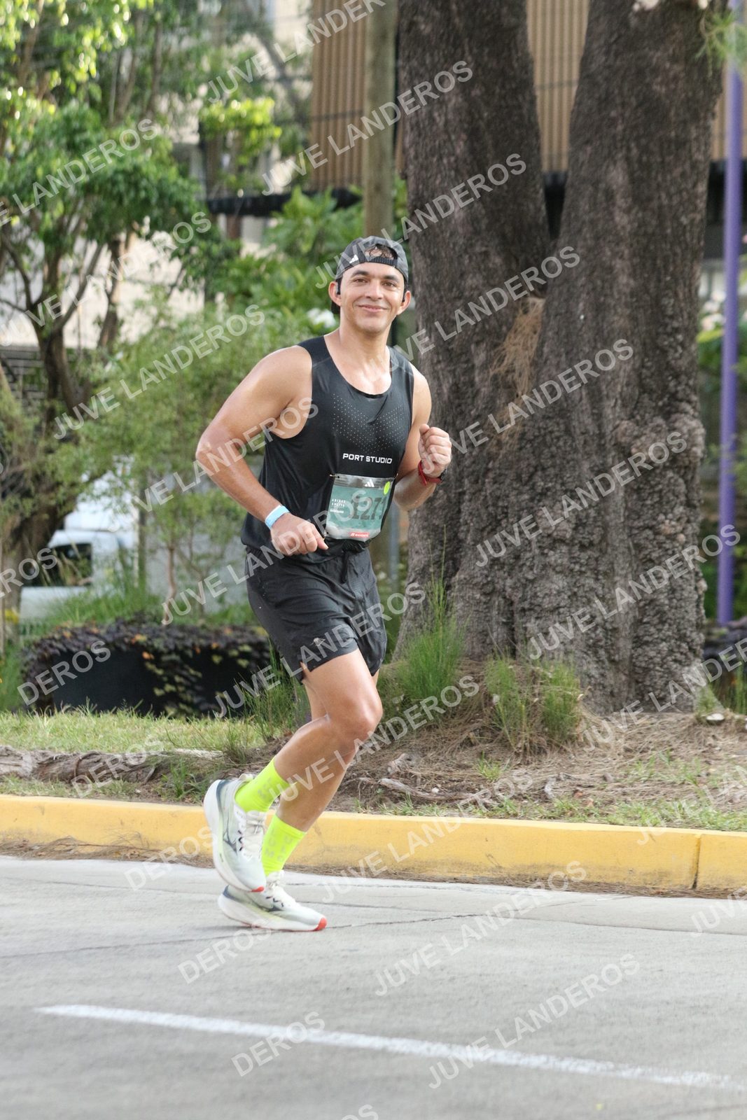 Foto de ADIDAS SPLITS GUADALAJARA 15K / 30K en Av. San Ignacio esquina Av. Ignacio L. Vallarta, Zapopan a las 08:42 · dorsal 1271