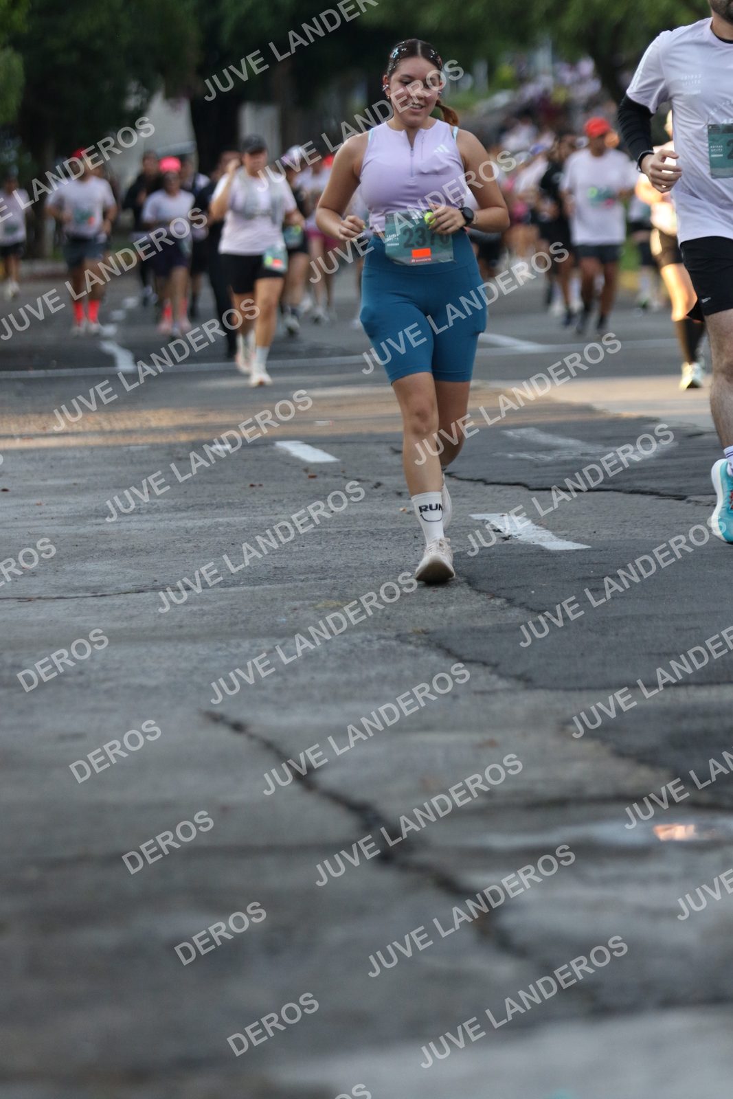 Foto de ADIDAS SPLITS GUADALAJARA 15K / 30K en Av. San Ignacio esquina Av. Ignacio L. Vallarta, Zapopan a las 07:15