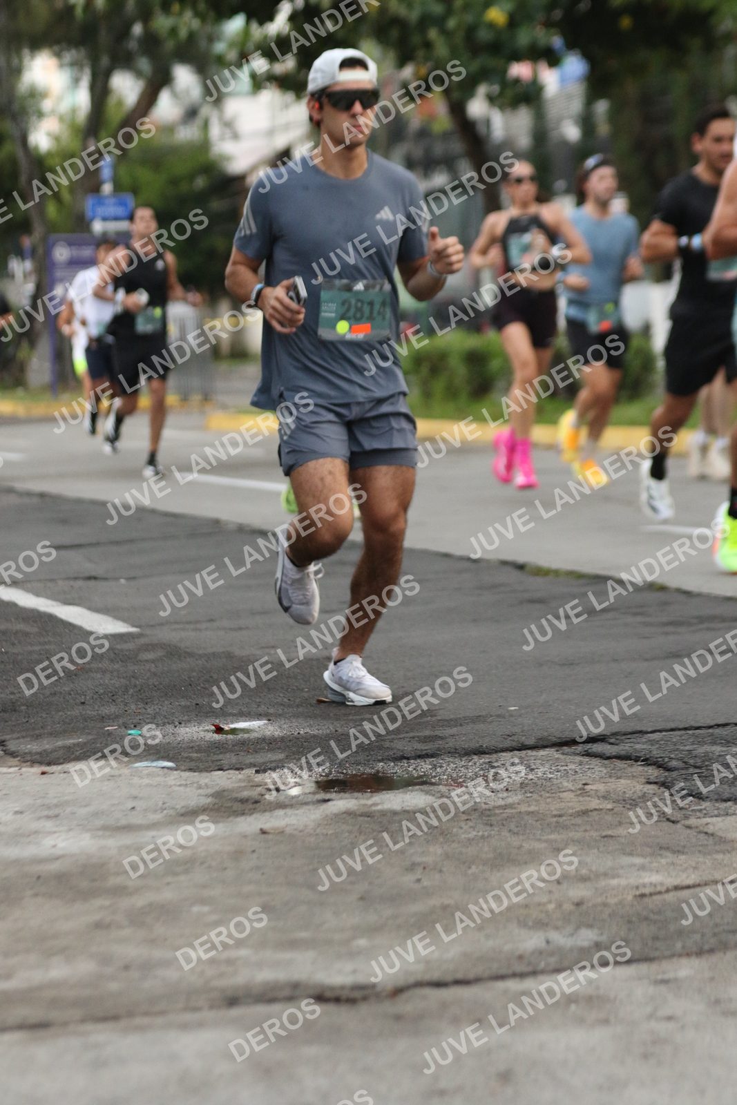 Foto de ADIDAS SPLITS GUADALAJARA 15K / 30K en Av. San Ignacio esquina Av. Ignacio L. Vallarta, Zapopan a las 06:54 · dorsal 2814