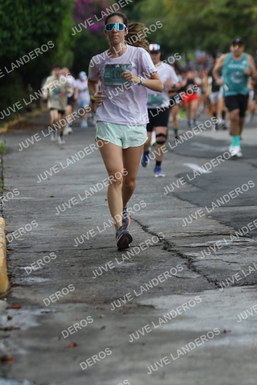 Foto de ADIDAS SPLITS GUADALAJARA 15K / 30K en Av. San Ignacio esquina Av. Ignacio L. Vallarta, Zapopan a las 07:08 · dorsal 10