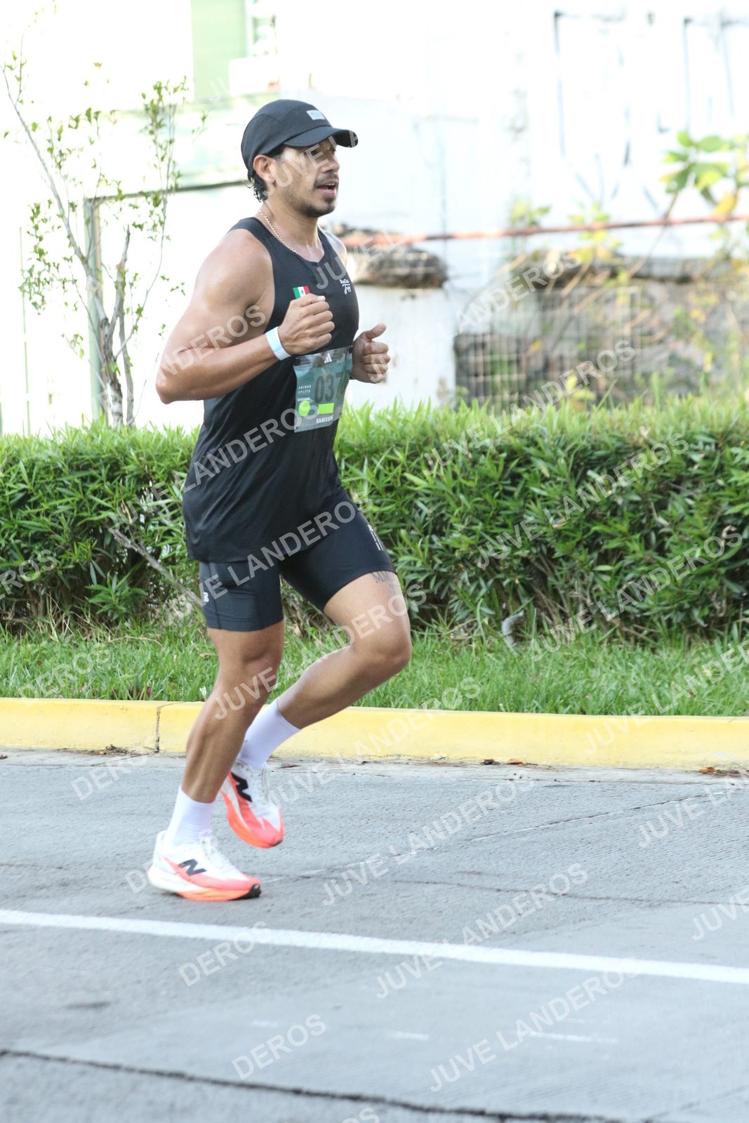Foto de ADIDAS SPLITS GUADALAJARA 15K / 30K en Av. San Ignacio esquina Av. Ignacio L. Vallarta, Zapopan a las 08:02 · dorsal 37