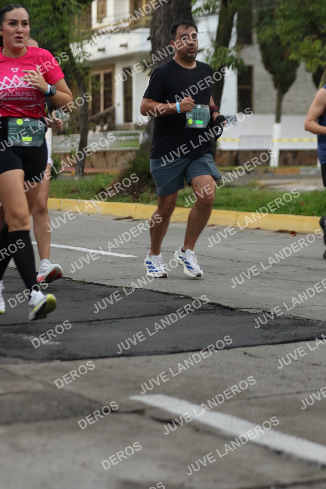 Foto de ADIDAS SPLITS GUADALAJARA 15K / 30K en Av. San Ignacio esquina Av. Ignacio L. Vallarta, Zapopan a las 06:59 · dorsal 2585, 192
