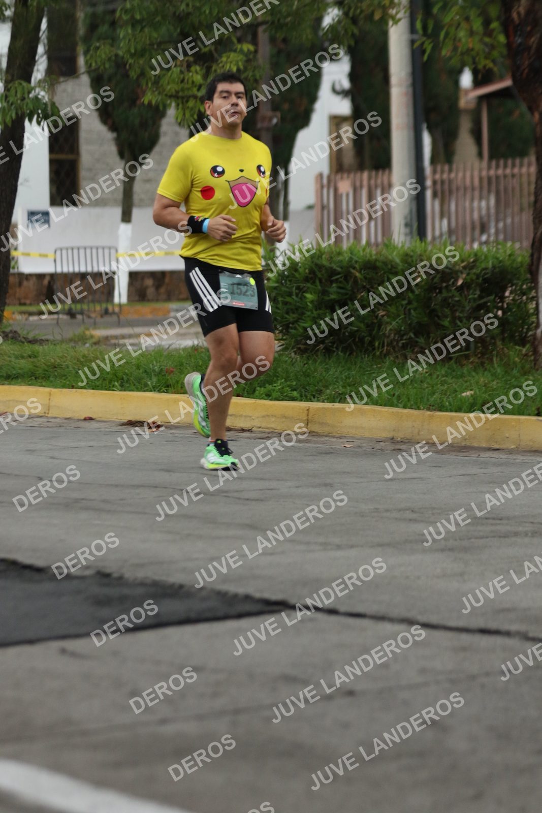 Foto de ADIDAS SPLITS GUADALAJARA 15K / 30K en Av. San Ignacio esquina Av. Ignacio L. Vallarta, Zapopan a las 06:55 · dorsal 1523