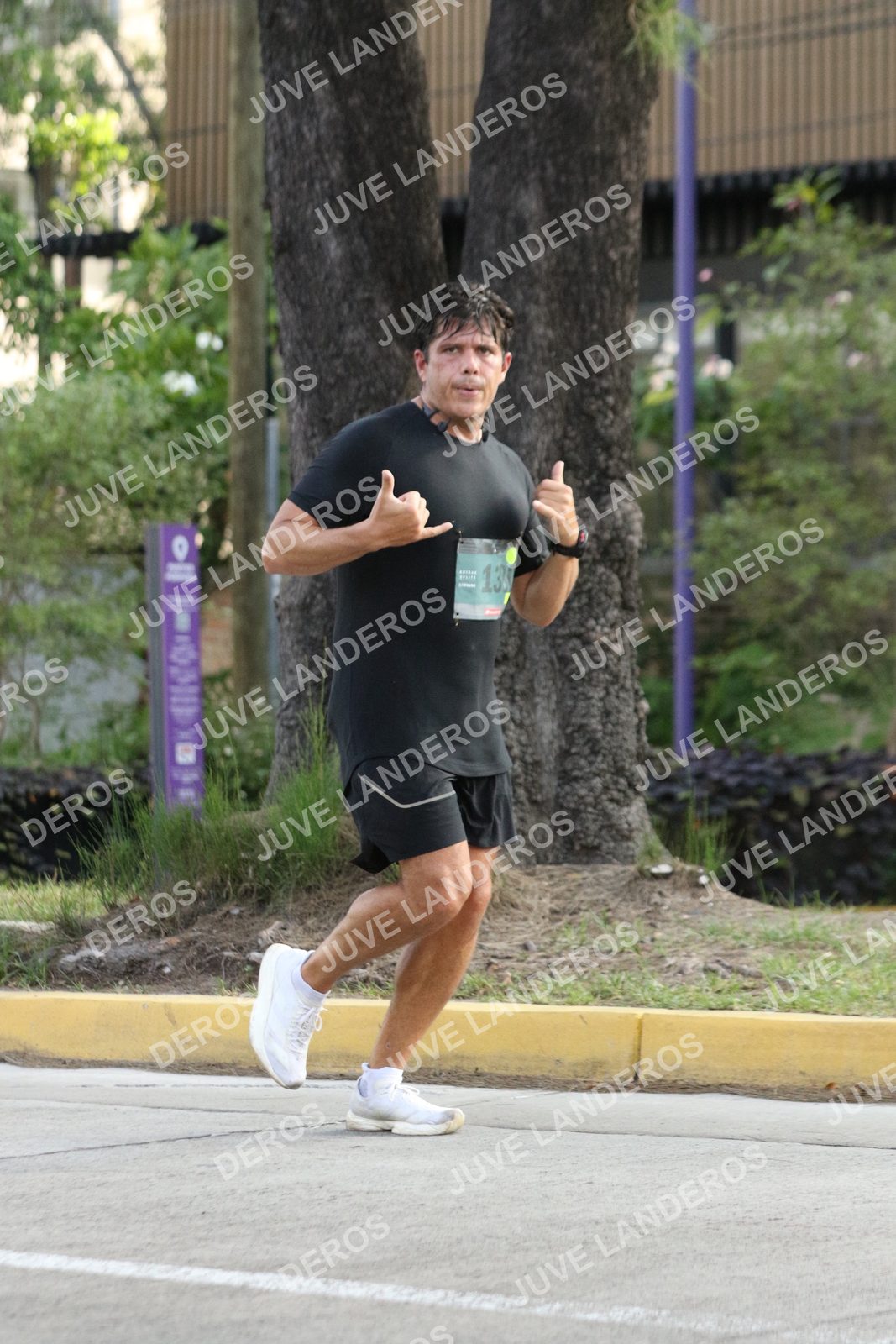 Foto de ADIDAS SPLITS GUADALAJARA 15K / 30K en Av. San Ignacio esquina Av. Ignacio L. Vallarta, Zapopan a las 08:44 · dorsal 135, 11