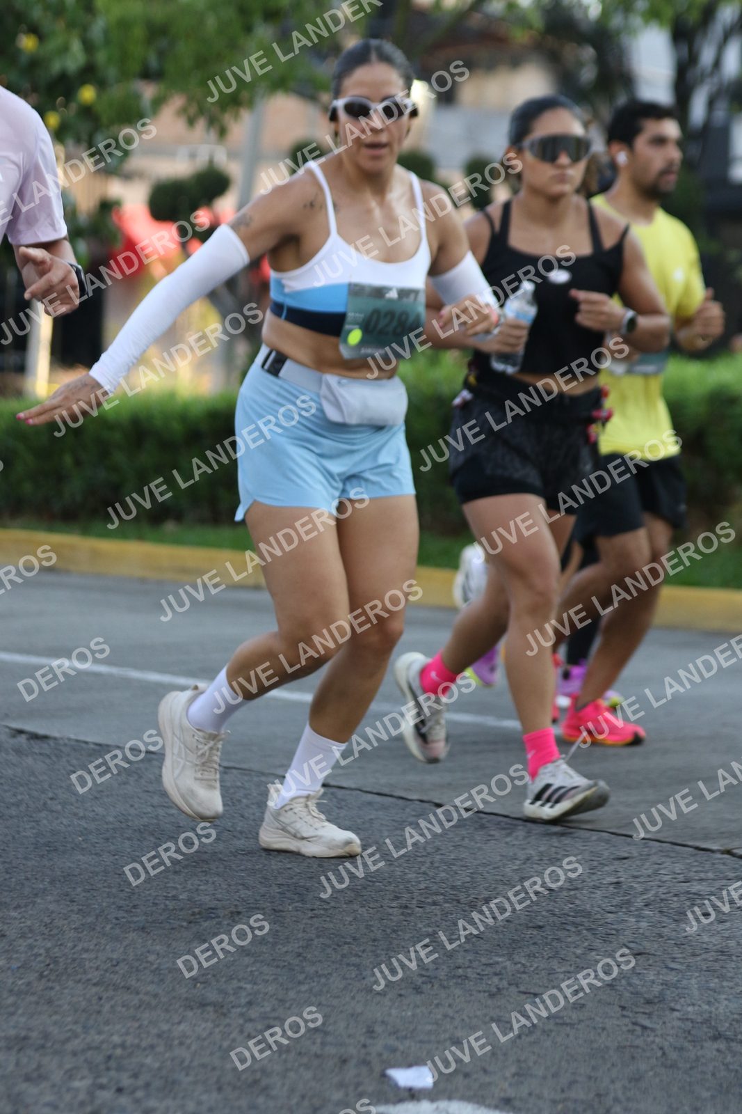 Foto de ADIDAS SPLITS GUADALAJARA 15K / 30K en Av. San Ignacio esquina Av. Ignacio L. Vallarta, Zapopan a las 07:38 · dorsal 284