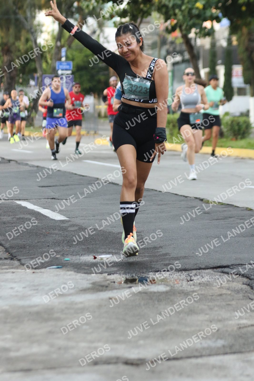 Foto de ADIDAS SPLITS GUADALAJARA 15K / 30K en Av. San Ignacio esquina Av. Ignacio L. Vallarta, Zapopan a las 07:05 · dorsal 3223