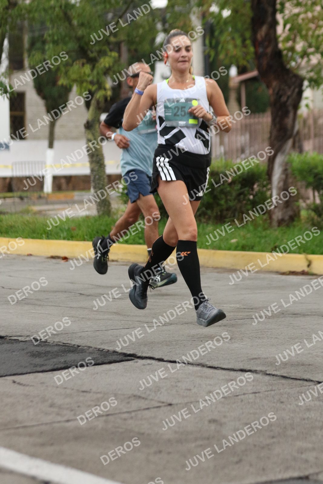 Foto de ADIDAS SPLITS GUADALAJARA 15K / 30K en Av. San Ignacio esquina Av. Ignacio L. Vallarta, Zapopan a las 06:51 · dorsal 25