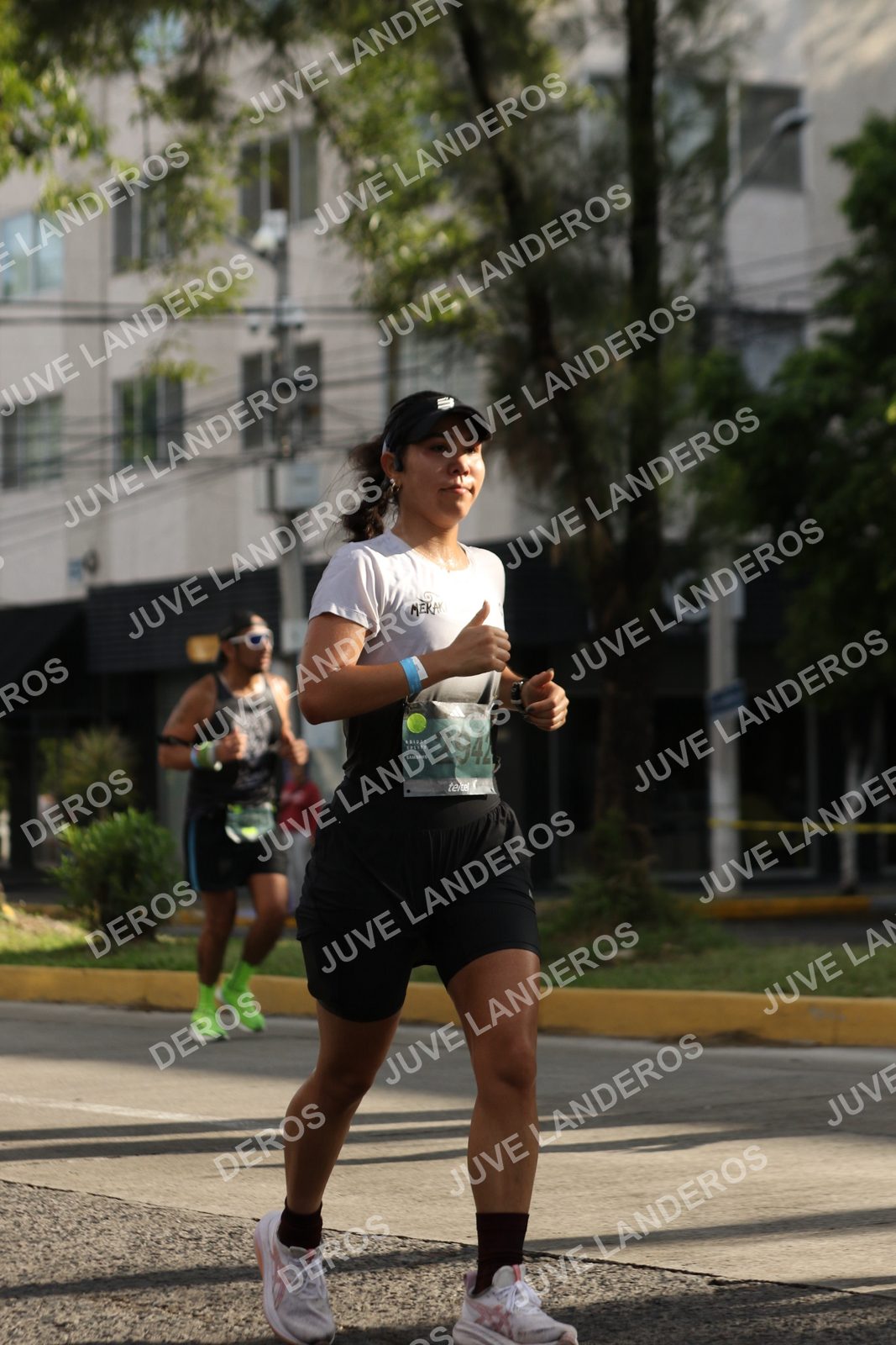 Foto de ADIDAS SPLITS GUADALAJARA 15K / 30K en Av. San Ignacio esquina Av. Ignacio L. Vallarta, Zapopan a las 08:56 · dorsal 2942