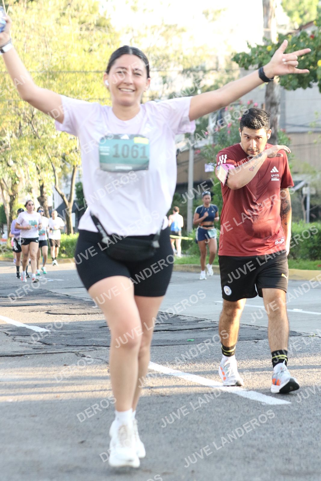 Foto de ADIDAS SPLITS GUADALAJARA 15K / 30K en Av. San Ignacio esquina Av. Ignacio L. Vallarta, Zapopan a las 07:53 · dorsal 1061