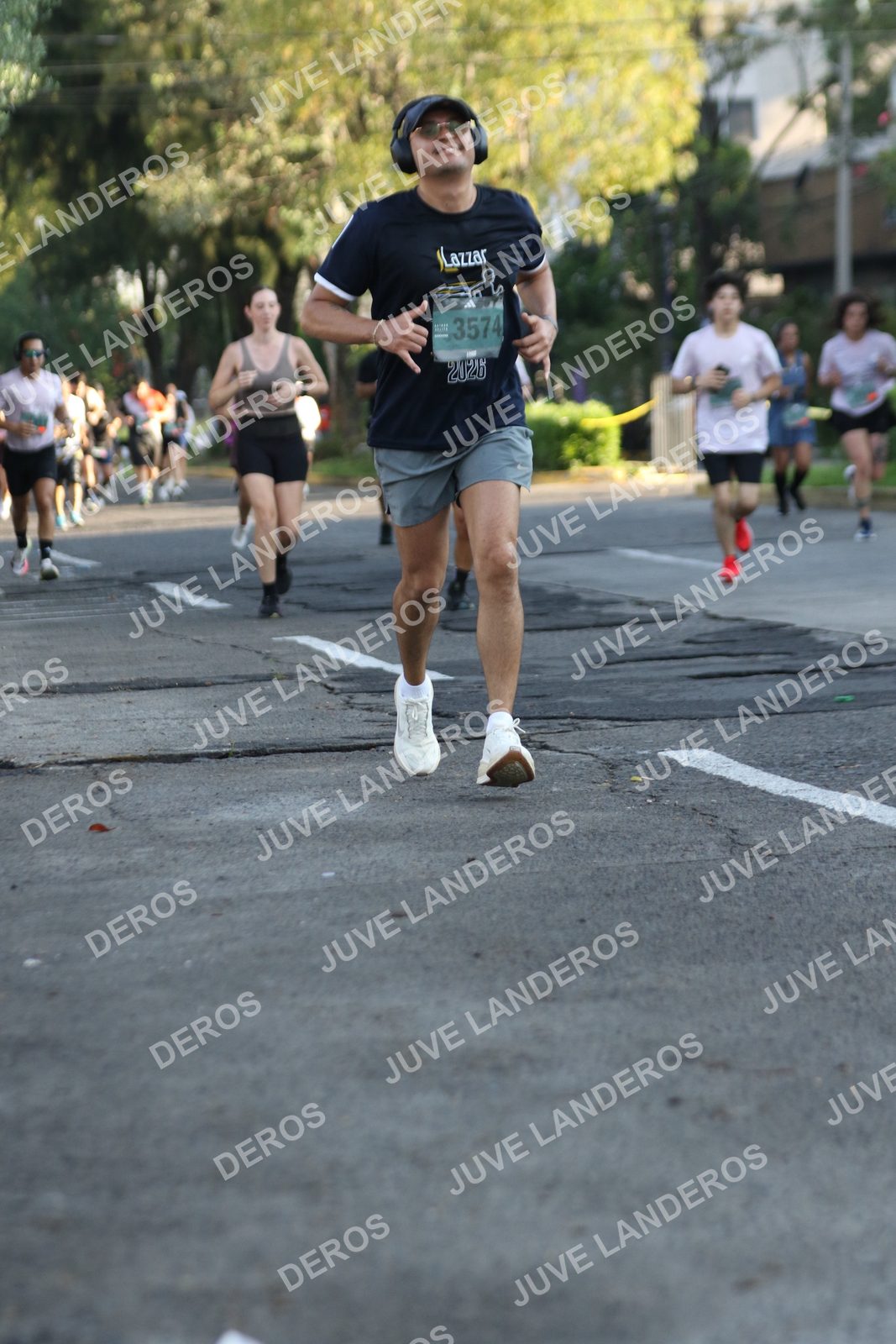 Foto de ADIDAS SPLITS GUADALAJARA 15K / 30K en Av. San Ignacio esquina Av. Ignacio L. Vallarta, Zapopan a las 07:43 · dorsal 3574