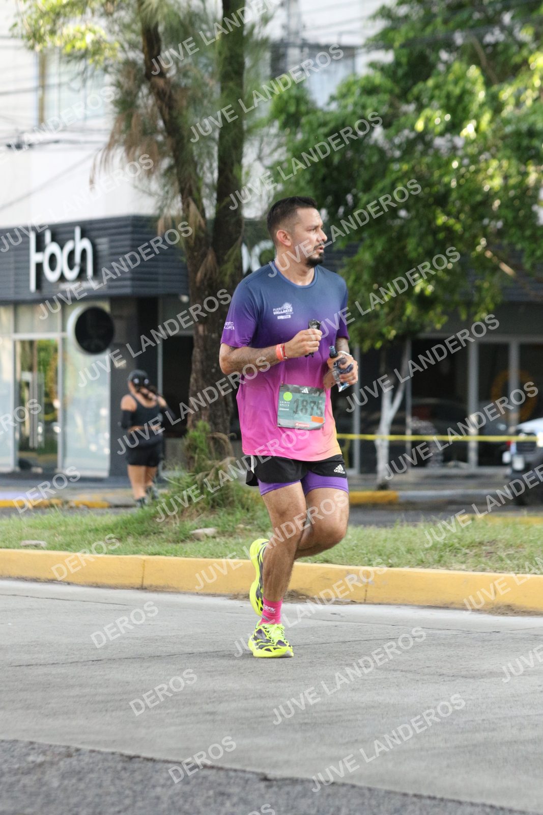 Foto de ADIDAS SPLITS GUADALAJARA 15K / 30K en Av. San Ignacio esquina Av. Ignacio L. Vallarta, Zapopan a las 08:41 · dorsal 1875